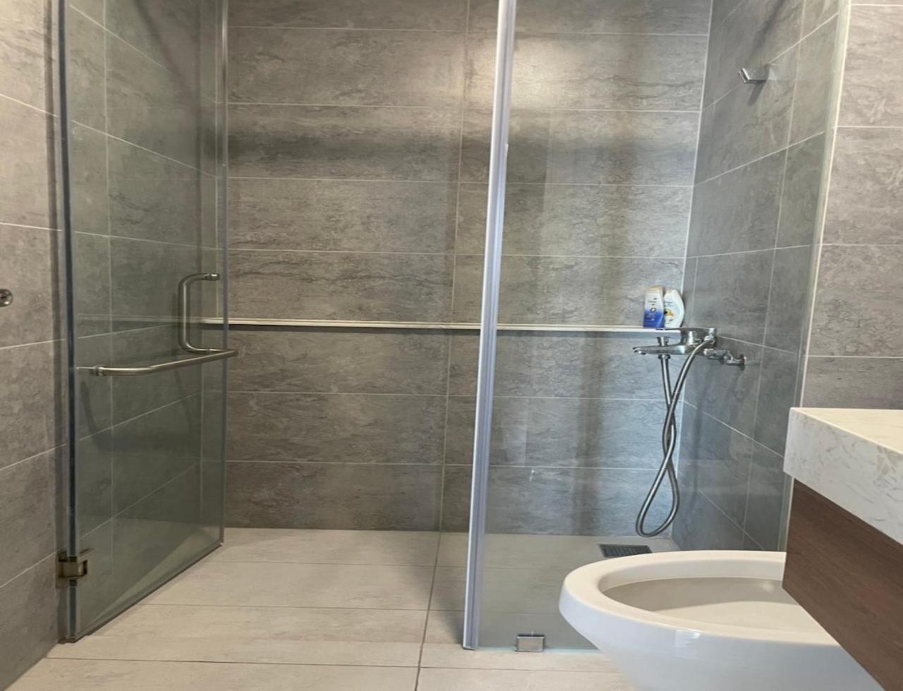 Compass One Building - Luxury Apartments Ap Phu Tho Luaran gambar